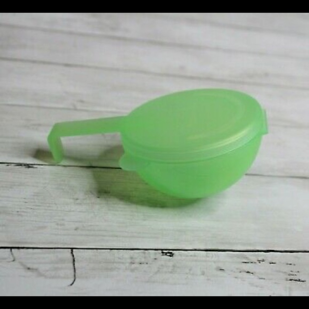 Tupperware Forget Me Not Onion Keeper Fridge Smart Hanging Storage Container